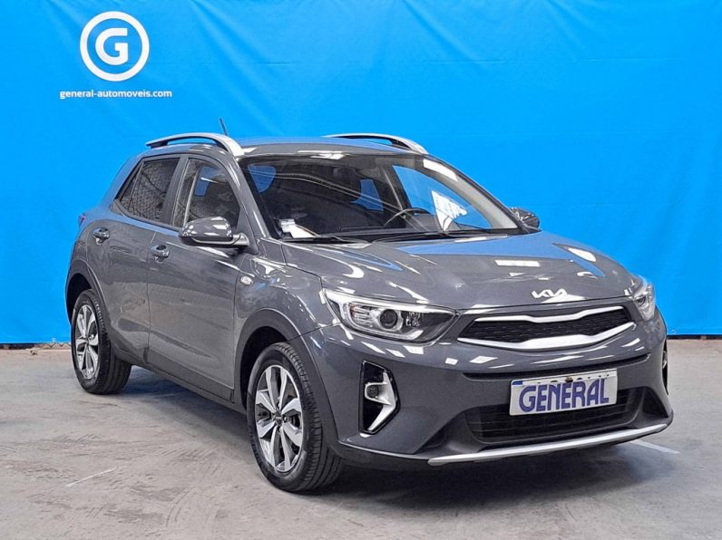 KIA STONIC 1.2 CVVT DYNAMIC completo