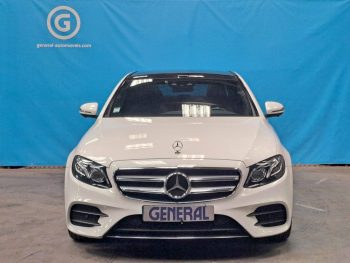 MERCEDES-BENZ E 220D AMG LINE completo