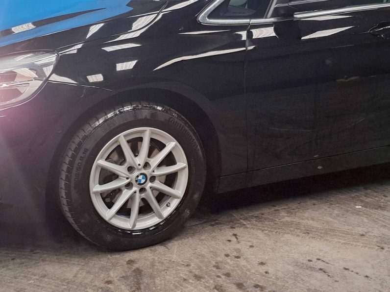 BMW 216D ACTIVE TOURER completo